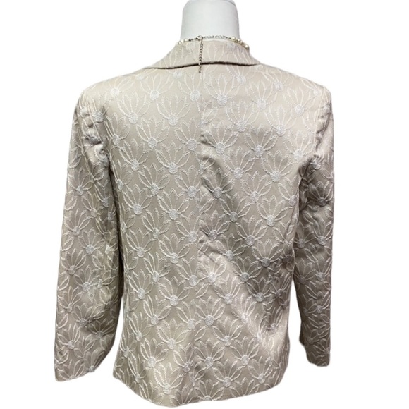 Sara Campbell Embroidered Floral Blazer - Picture 3 of 4